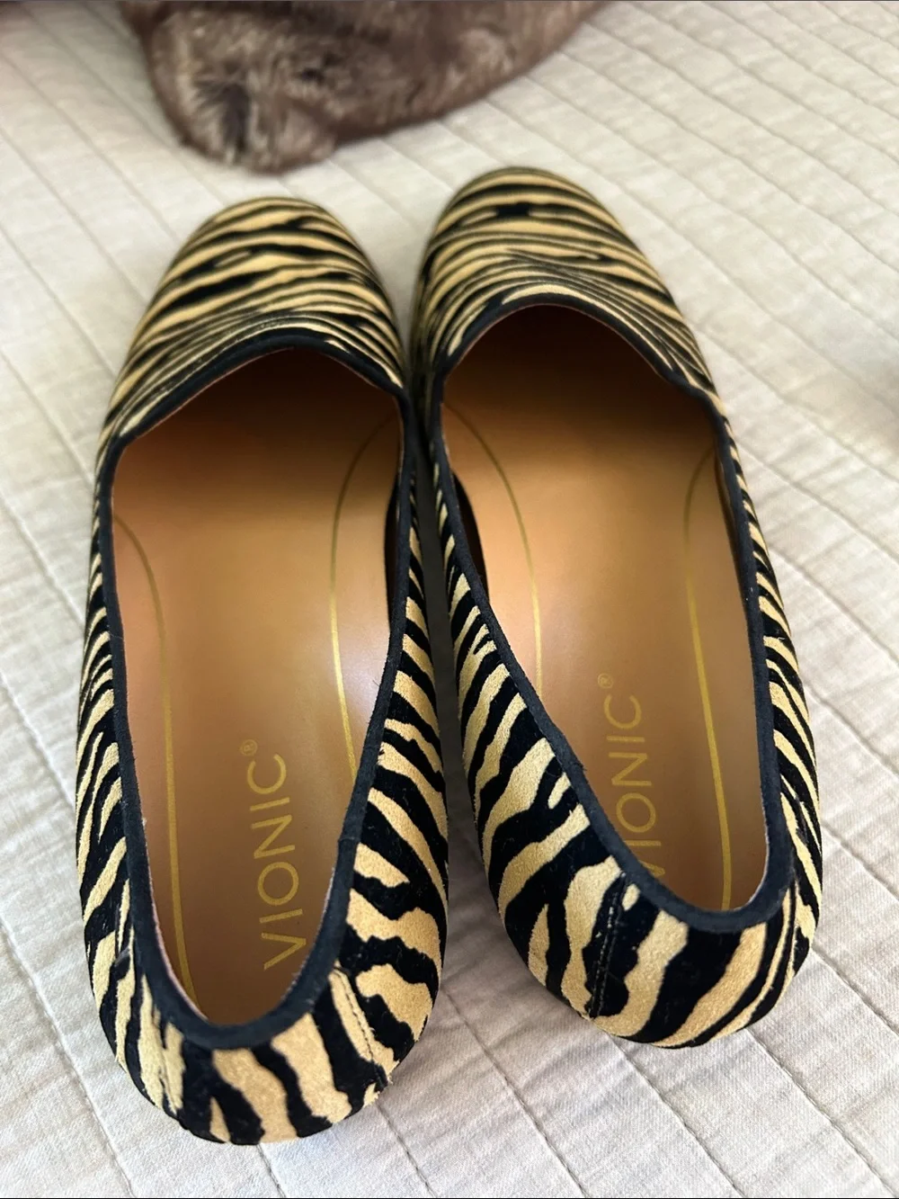 Vionic willa tiger striped classic suede leather loafer comfort flats 8.5